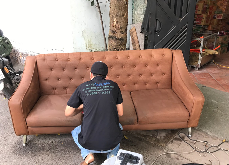 Các Phương Pháp Giặt Ghế Sofa Phổ Biến Tại Biên Hòa (2025)