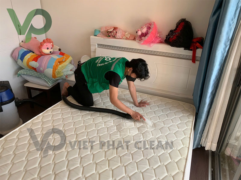 Dịch vụ giặt nệm tại nhà Gò Vấp 0909980348: Giới thiệu tổng quan về dịch vụ giặt nệm chuyên nghiệp, tận nhà tại Gò Vấp, nhấn mạnh sự tiện lợi và tiết kiệm thời gian cho khách hàng. Số điện thoại liên hệ được nhắc lại để tạo sự thuận tiện.