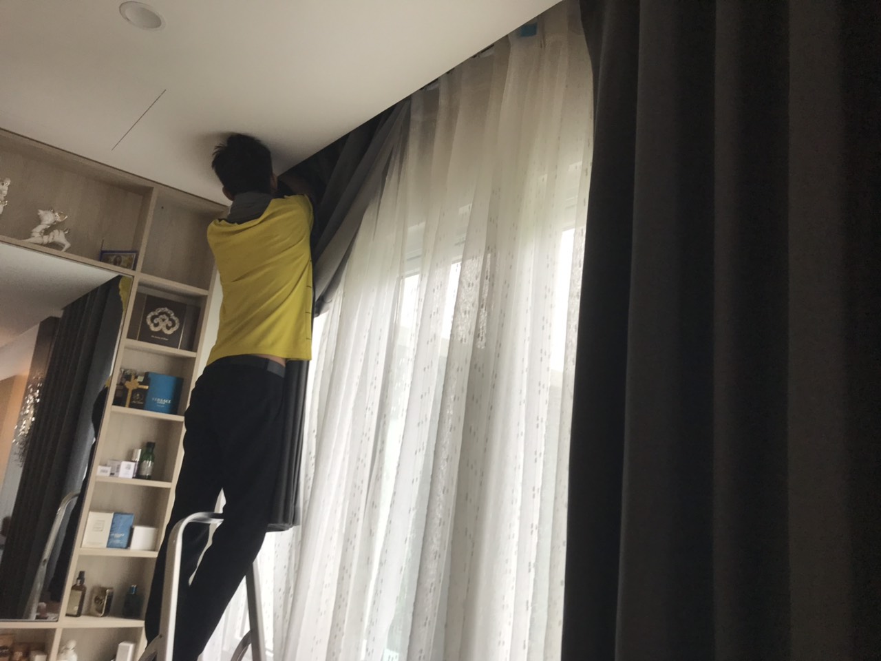 Dịch vụ giặt rèm cửa chung cư Carillon 5 Tân Phú Thông tin liên hệ 0909980348