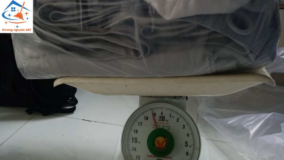 Dịch vụ giặt rèm cửa chung cư SaigonRes Plaza Bình Thạnh 0909980348