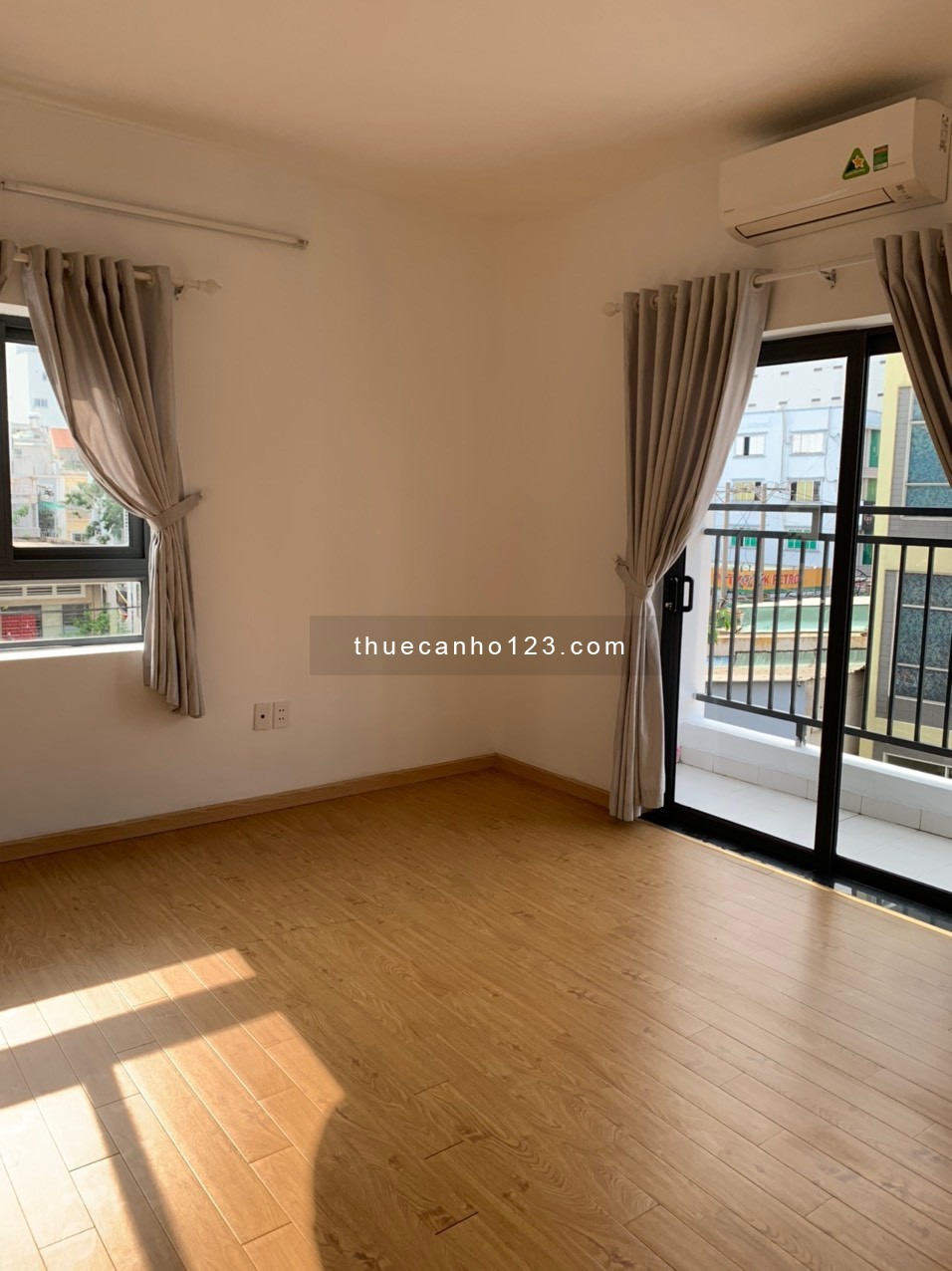 Dịch vụ Giặt Rèm Cửa Chung Cư Tecco Central Home Bình Thạnh 0909980348