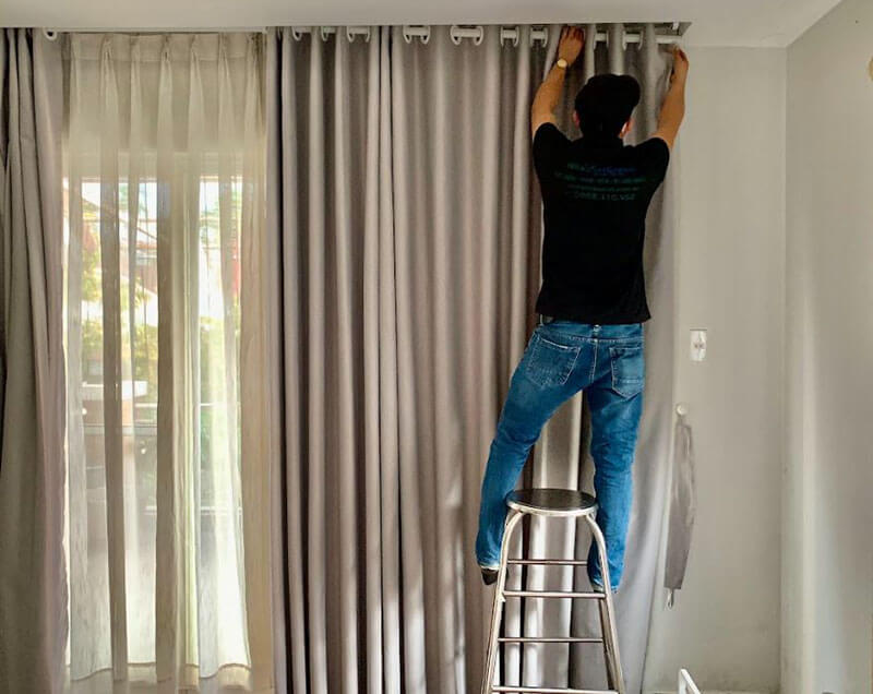 Dịch vụ giặt rèm cửa tại nhà Quận 3: Thông tin chi tiết và ưu điểm