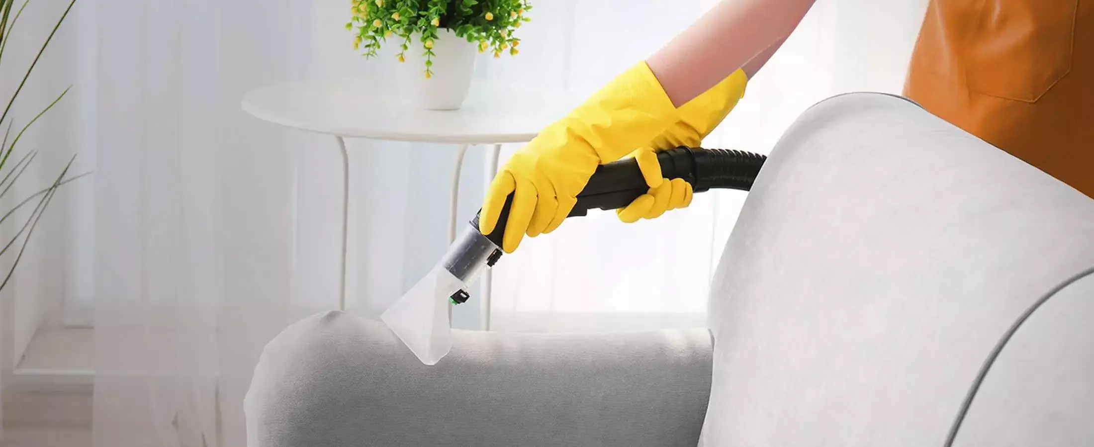 Dịch vụ vệ sinh thảm ghế sofa chuyên nghiệp tại Phú Nhuận 0909980348