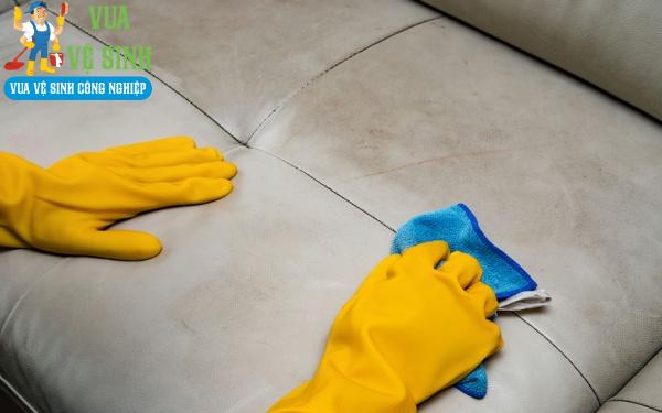 Quy Trình Hút Bụi, Giặt Ghế Sofa Chuyên Nghiệp Tại Biên Hòa (Chuẩn 2025)