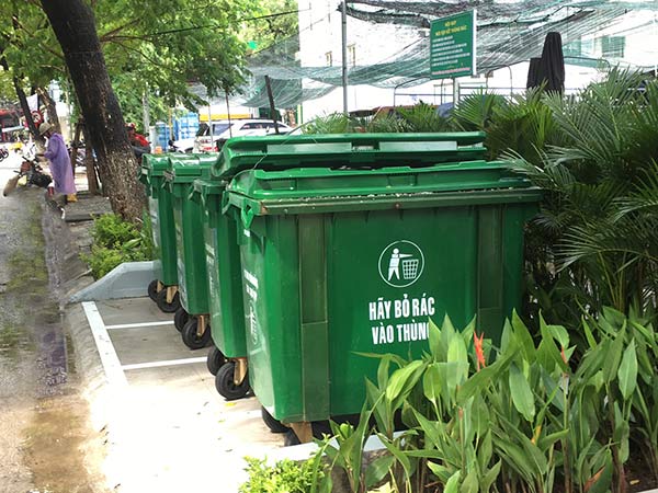Yếu Tố Ảnh Hưởng Đến Giá Thùng Rác 120L Tại Quận Bình Chánh