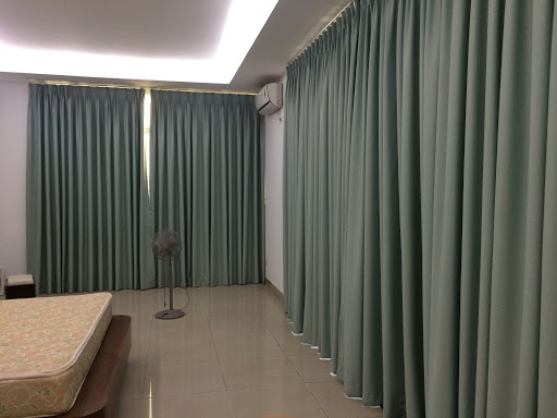 Quy trình giặt rèm chuyên nghiệp tại Thủ Đức Đảm bảo sạch sâu, bảo vệ chất liệu. Tìm hiểu quy trình giặt rèm bài bản, chuyên nghiệp giúp khách hàng yên tâm về chất lượng dịch vụ và độ bền của rèm cửa.